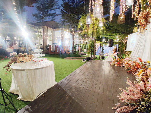 Preview Image 11