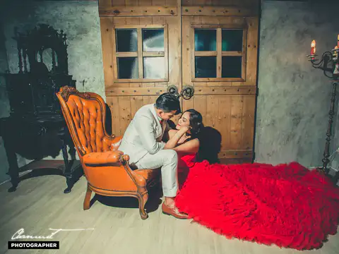 Man Photographer - Image Gallery Thumbnail No.22